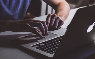 爱游戏官网-英超球队利用深度学习优化边路进攻时机判断，英超攻势足球